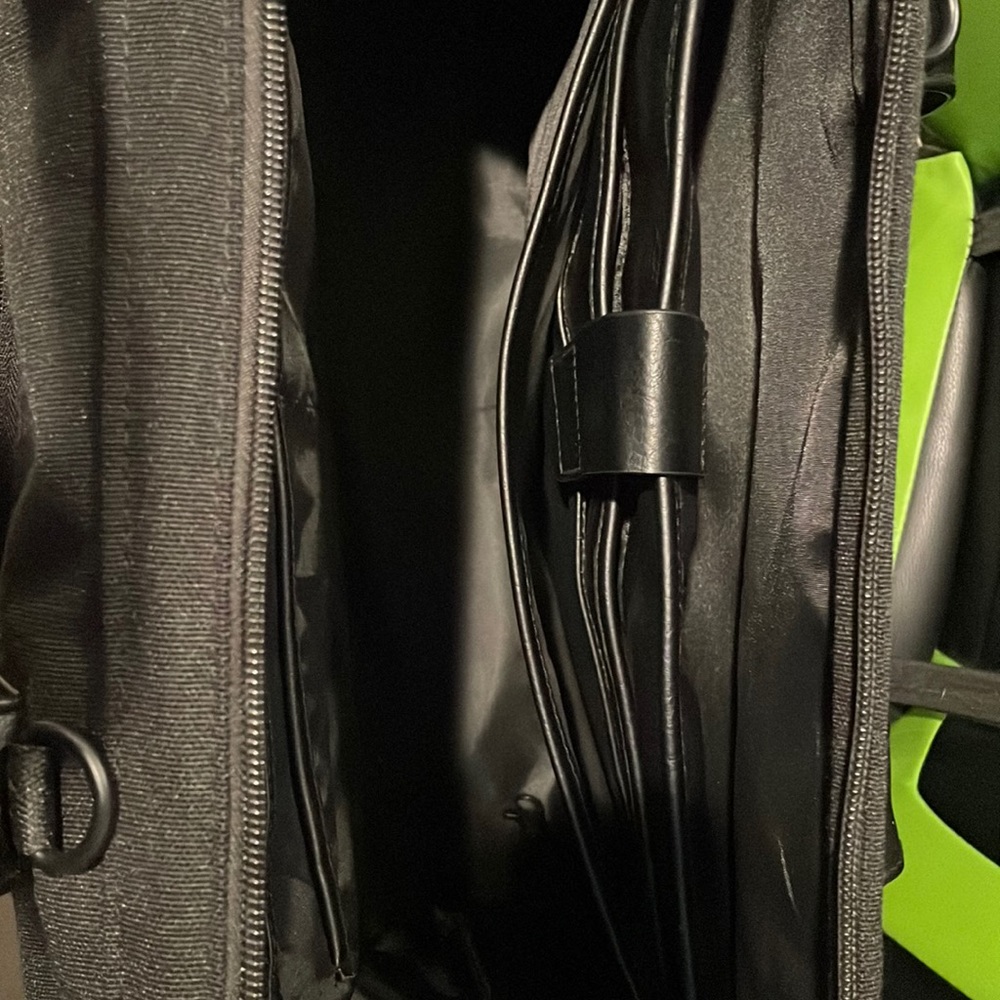 Beis travel bag